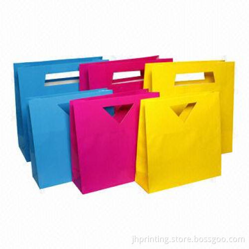 Little Paper Gift Bag with Die-cut Handle, Made of 200g Art Paper, OEM Samples are Available